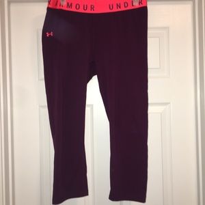 Women’s under armour size M capris